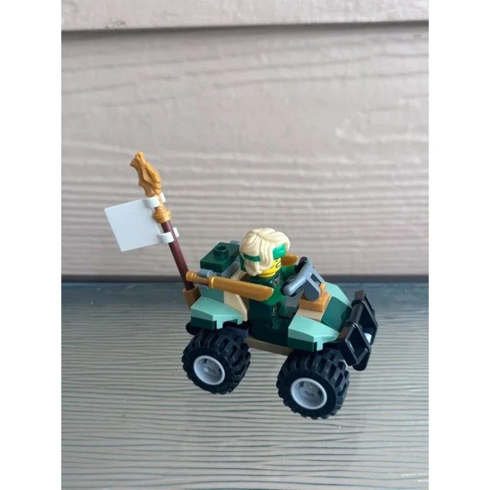 Lego 30359 Lloyd’s Quad Bike